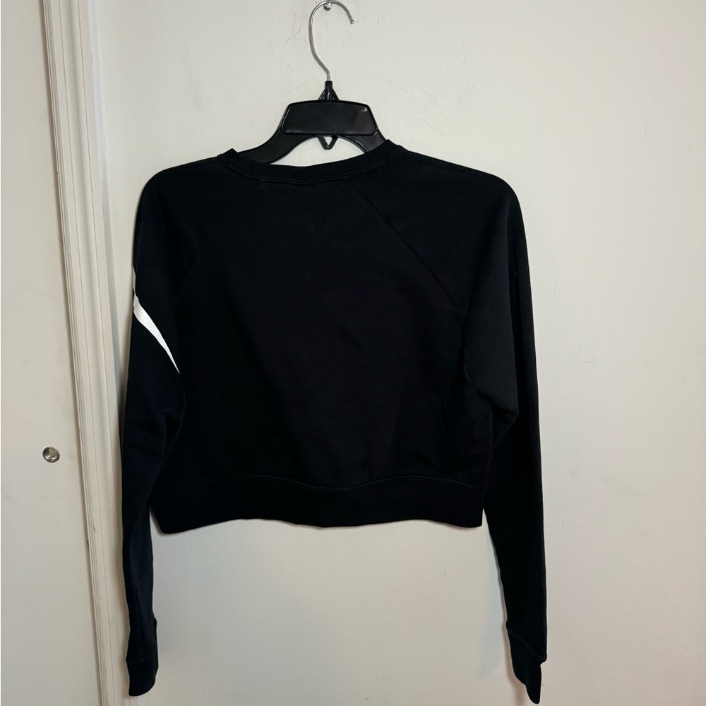 Nike Black Crew Neck Long Sleeve Crop Sweatshirt, size XS - Picture 6 of 7